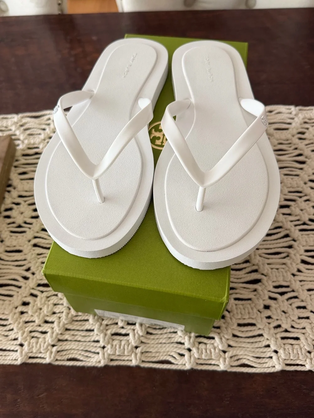 Tory Burch Kira Padded Flip Flips In Optic White - Size 9 - New In Box